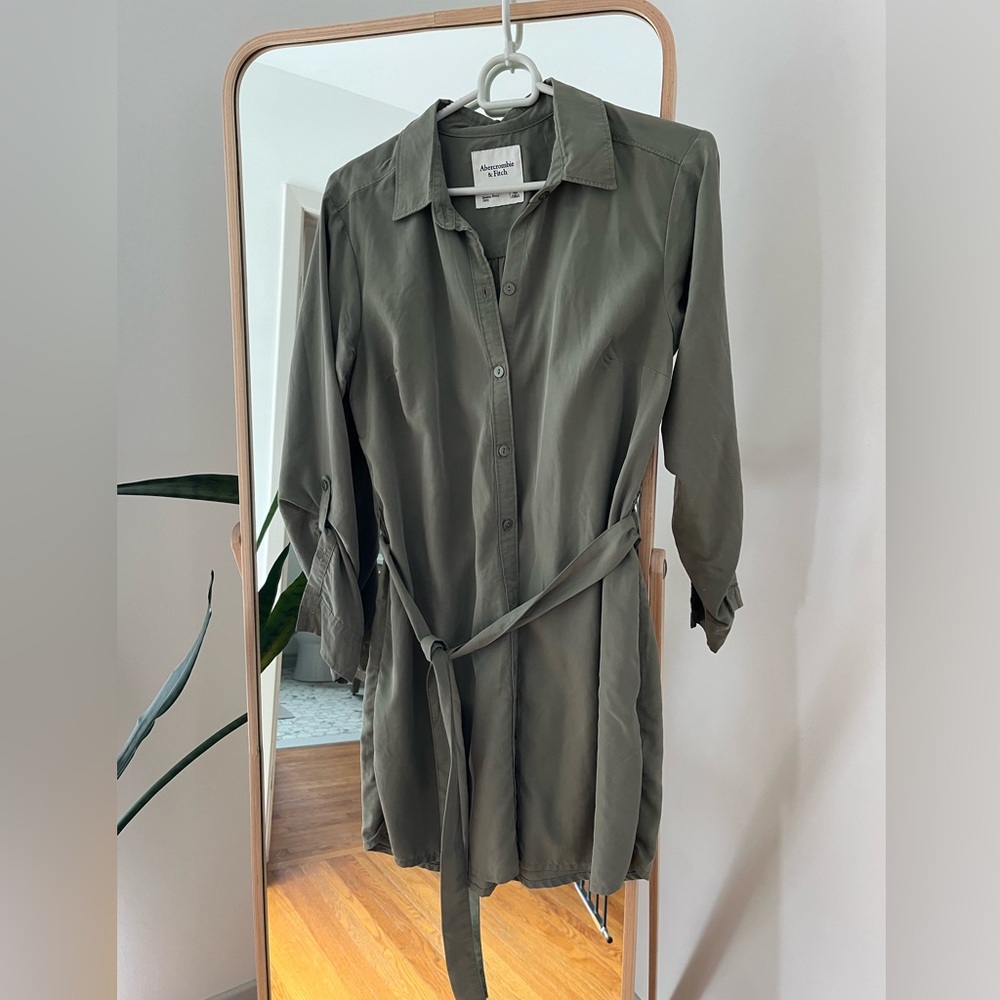 Abercrombie XS Long Sleeve Button Up Belted Mini Dress